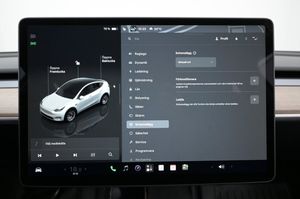 Tesla Model Y bild 15