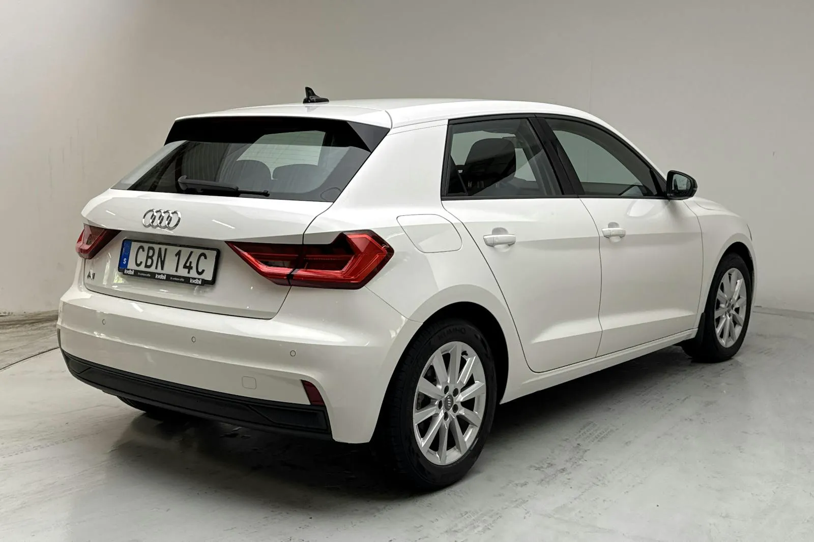 Vehicle image 2
