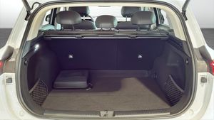 MG S6 EV bild 10