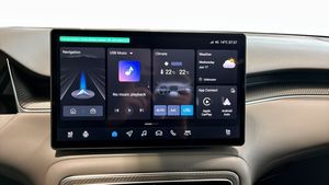 MG S6 EV bild 12