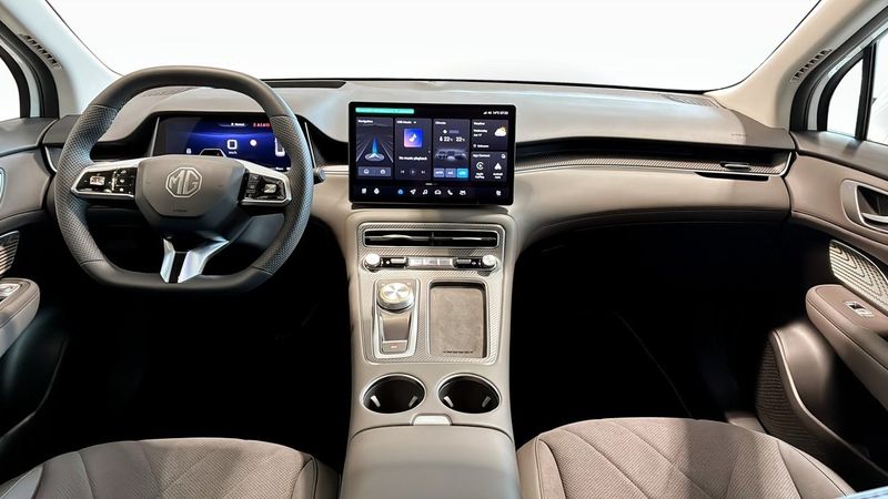 MG S6 EV bild 4