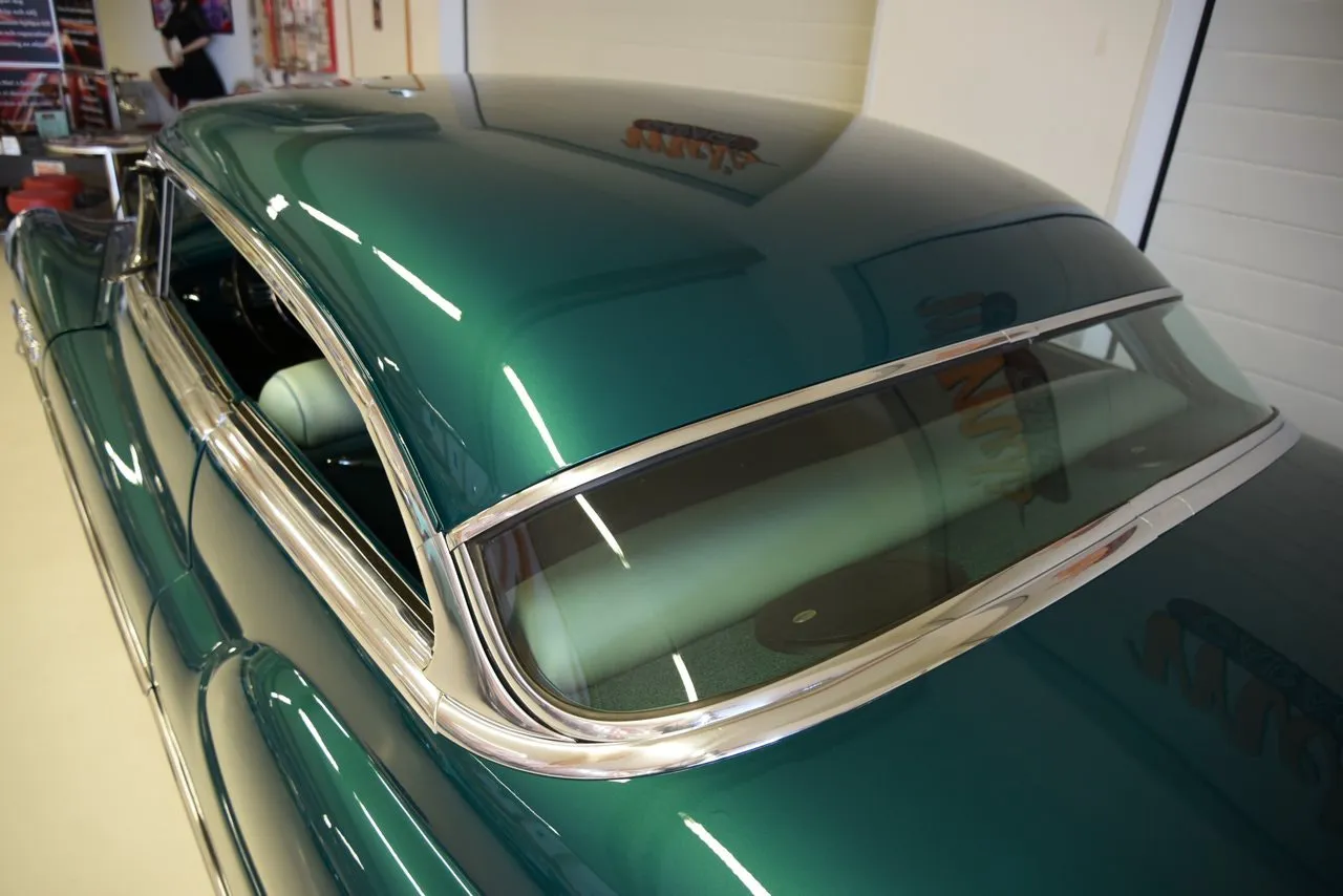 Vehicle image 37