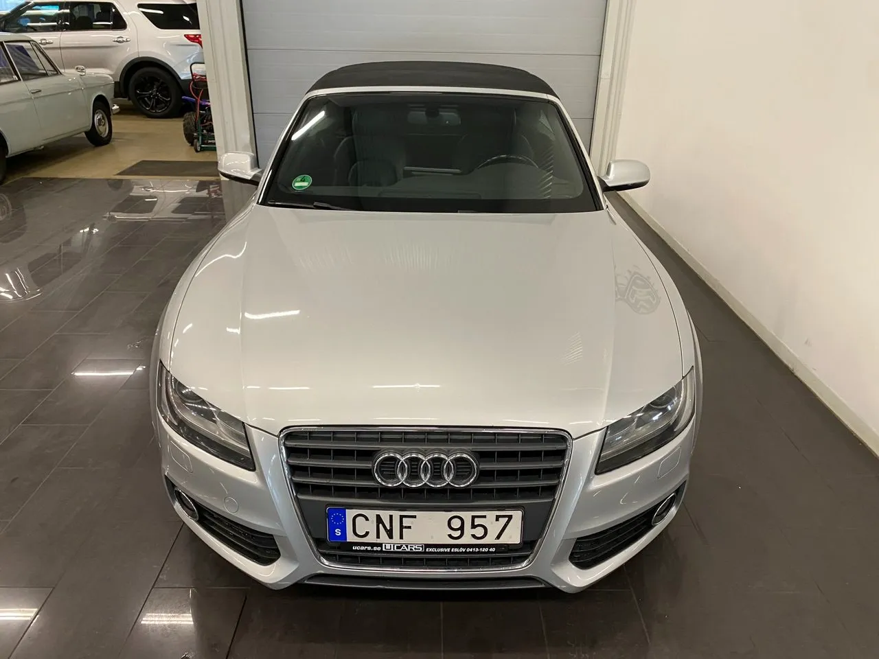 Vehicle image 7