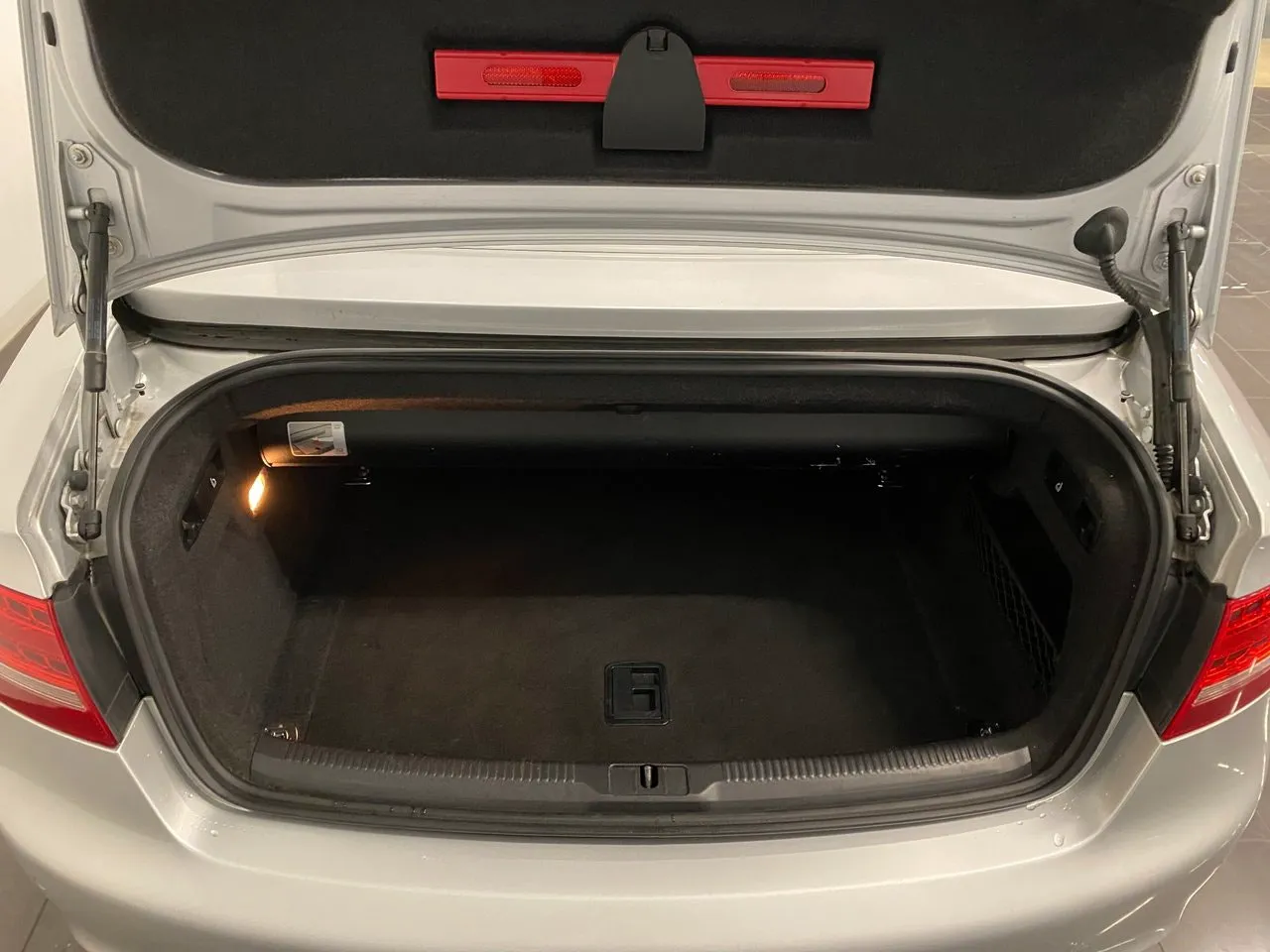 Vehicle image 21