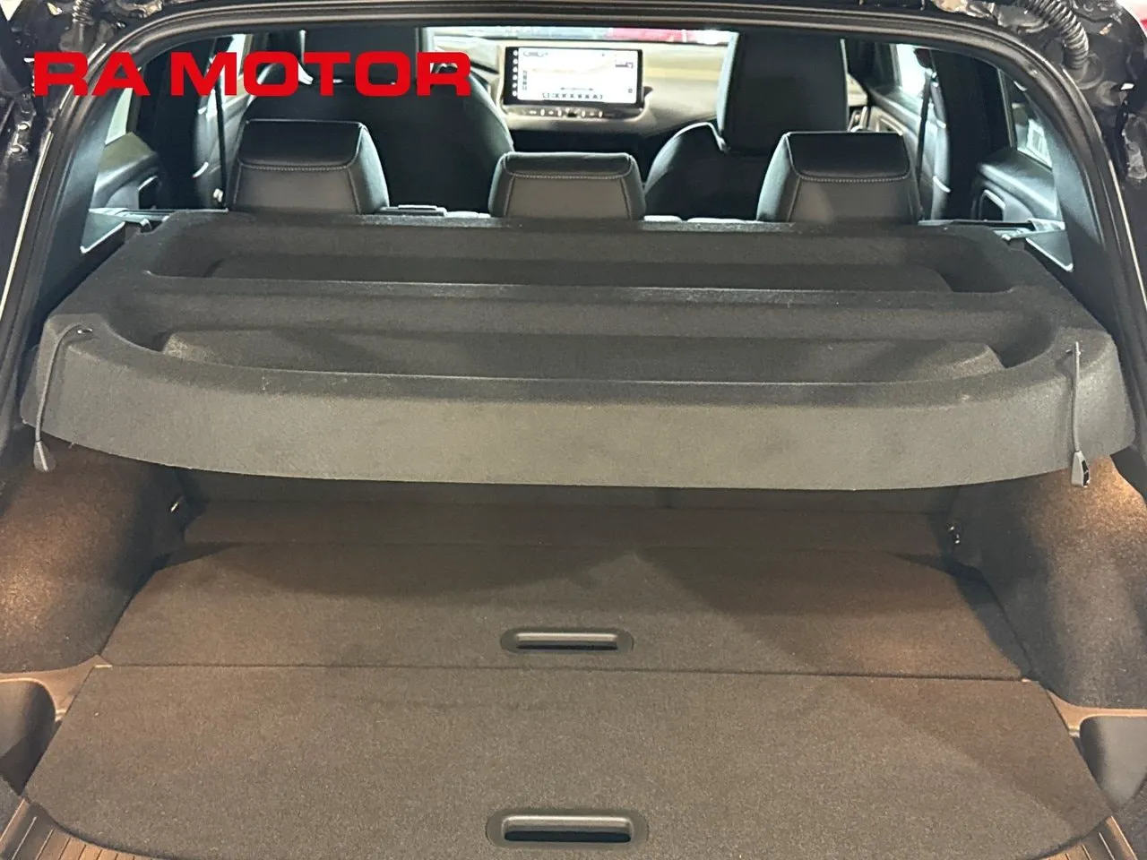 Vehicle image 25