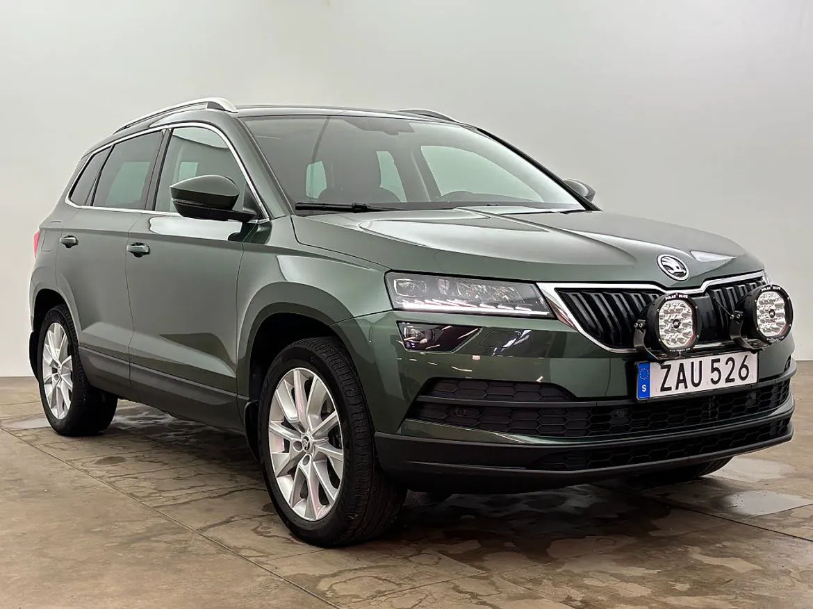 Vehicle image 7