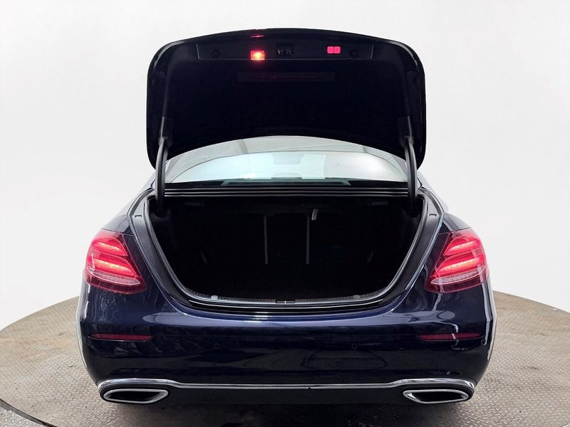 Mercedes E220 bild 8