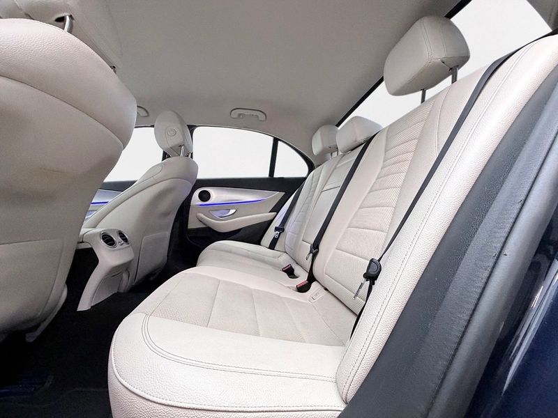Mercedes E220 bild 16