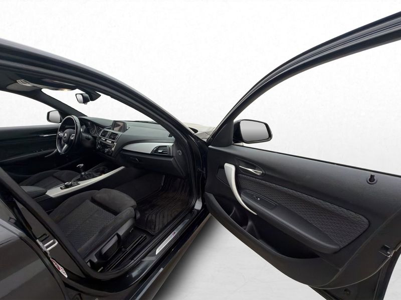 BMW 118 bild 15