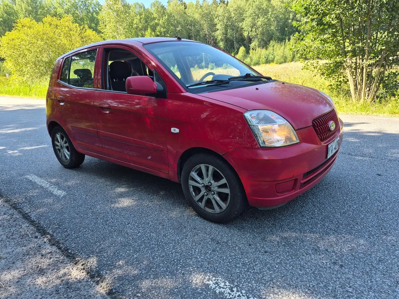 Vehicle image 16