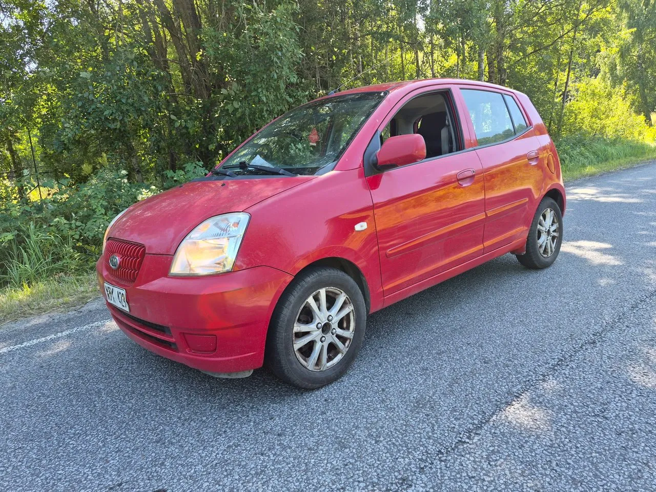Vehicle image 13