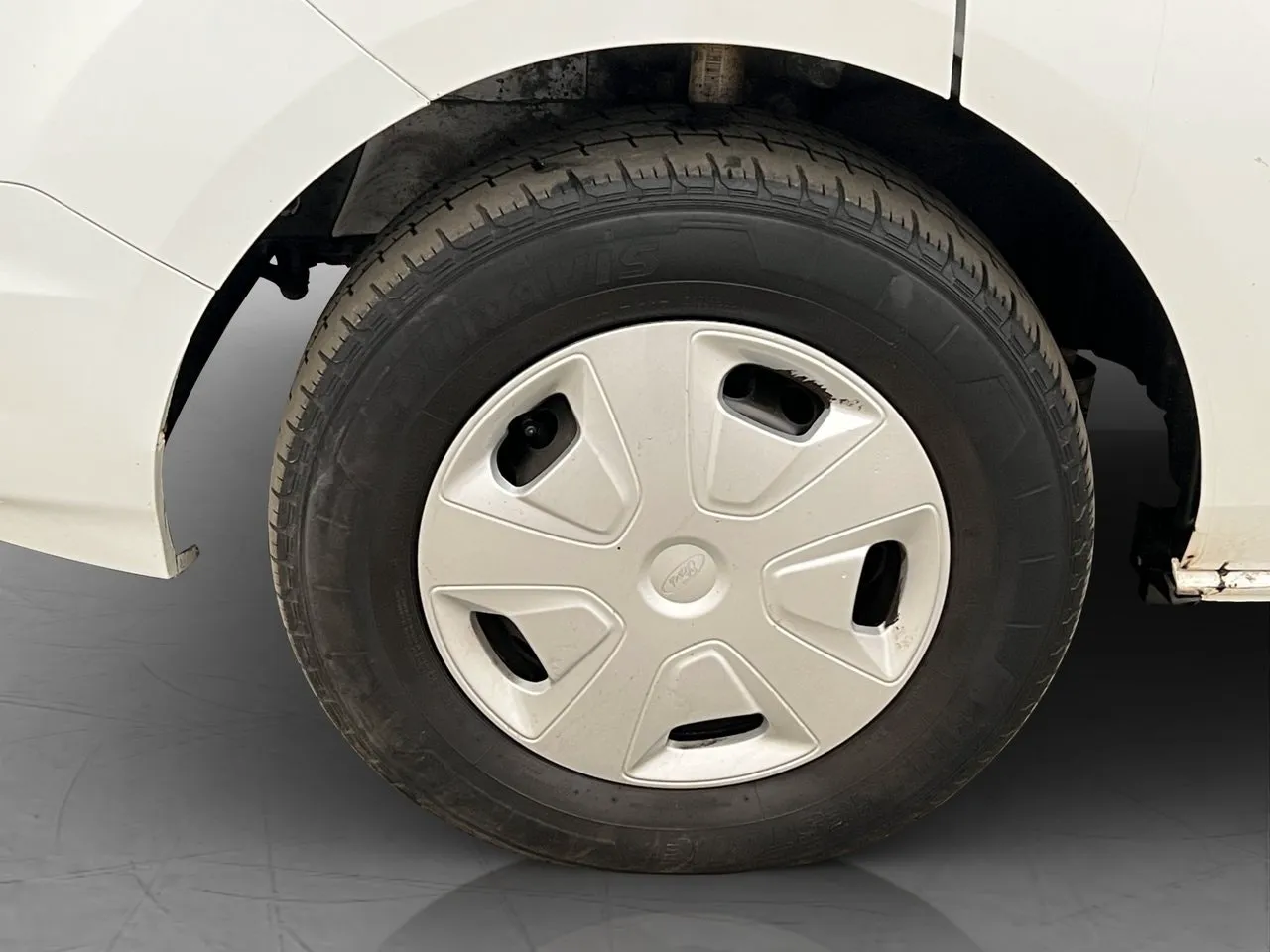 Vehicle image 24