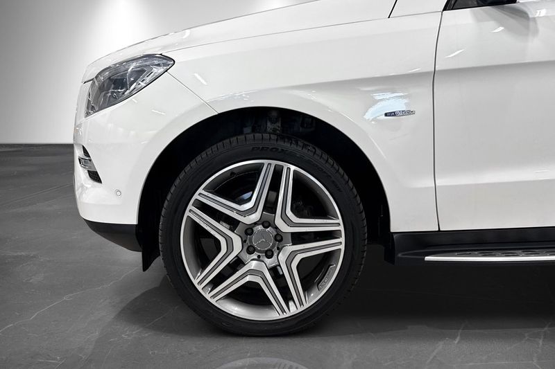 Mercedes ML350 bild 2