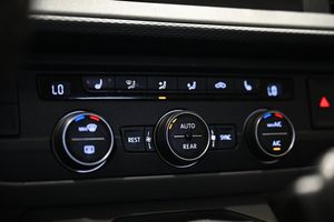 Volkswagen Caravelle bild 23