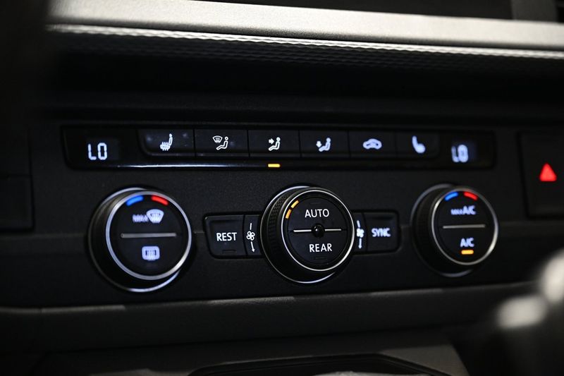 Volkswagen Caravelle bild 23