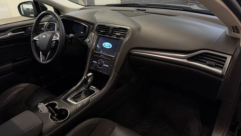 Ford Mondeo bild 15