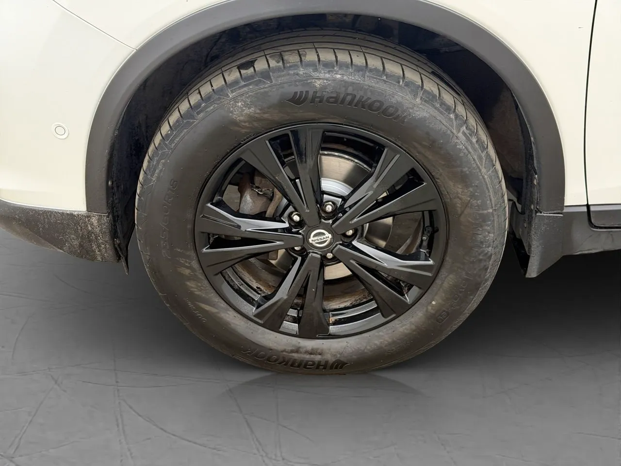 Vehicle image 24
