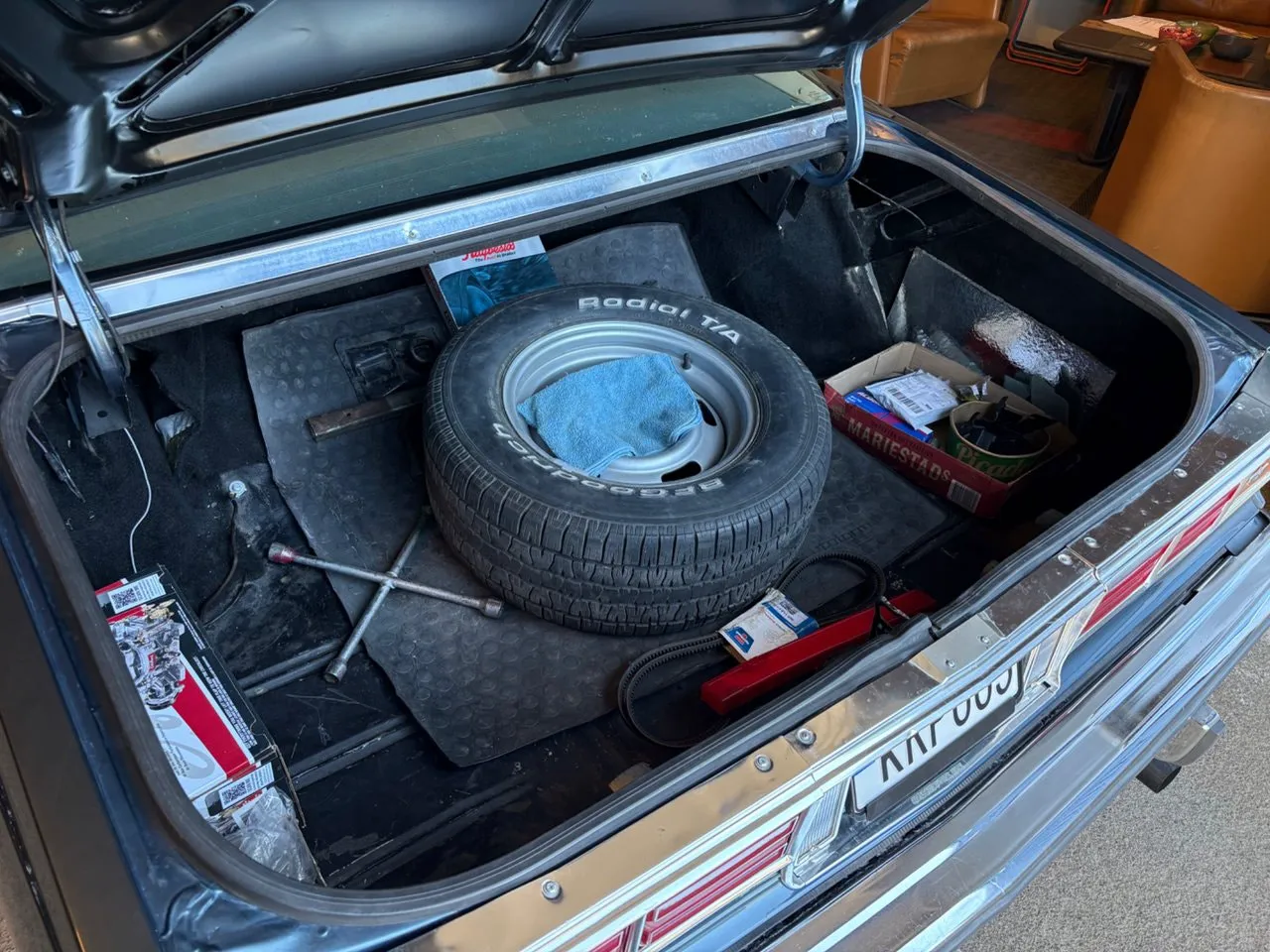 Vehicle image 22