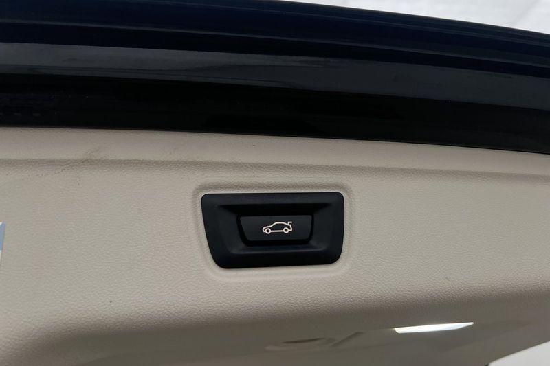 BMW 330 bild 25