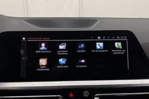 BMW 330 bild 18