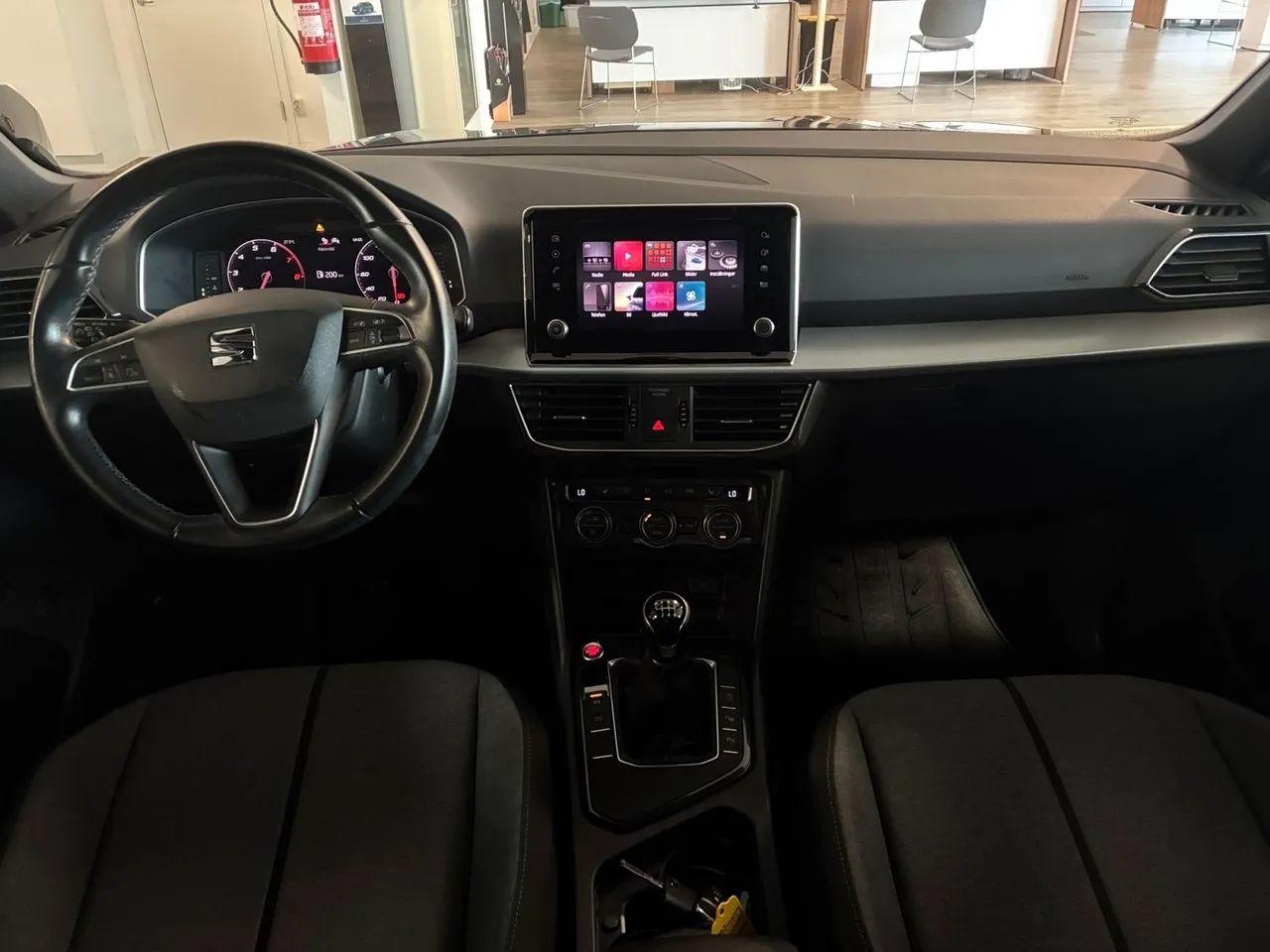 Vehicle image 14