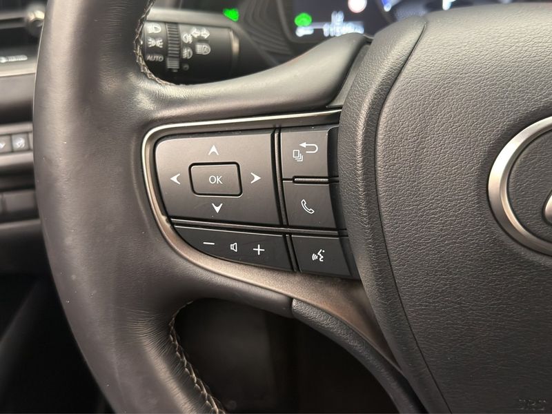 Lexus UX bild 12