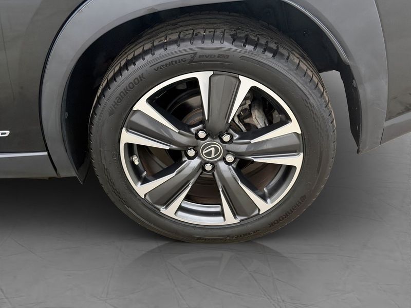 Lexus UX bild 25