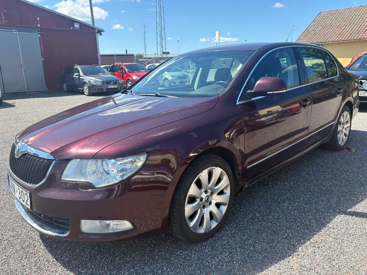 Vehicle image 4