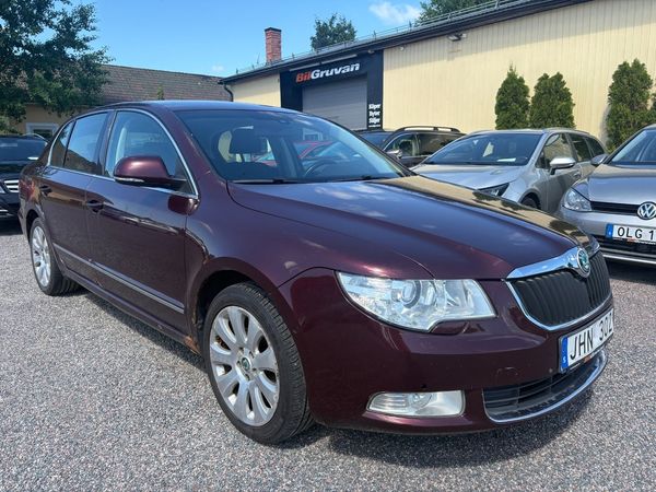 Skoda Superb 2.0 TDI 140 hk DSG AUT Nybesiktad - 2009