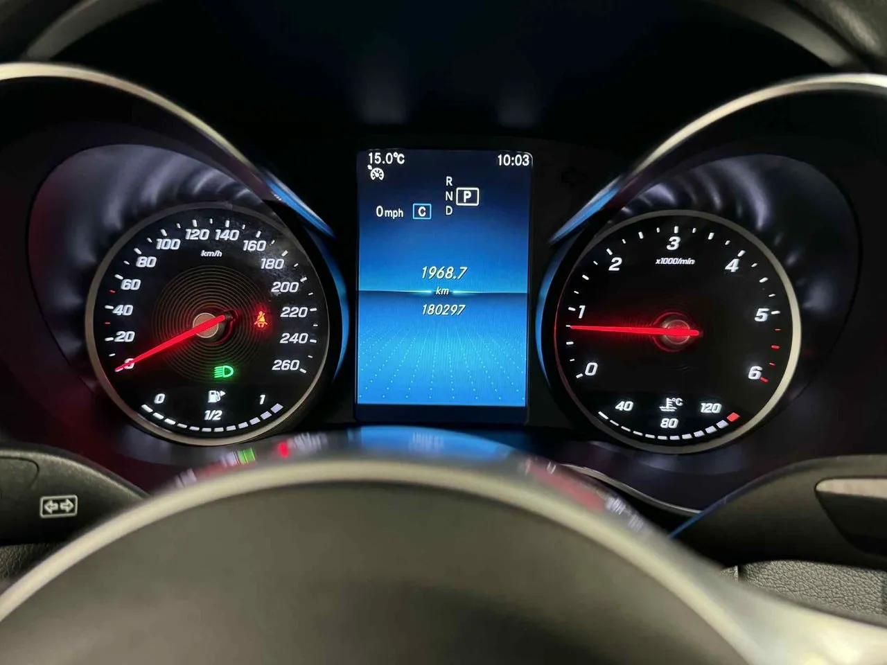 Vehicle image 19