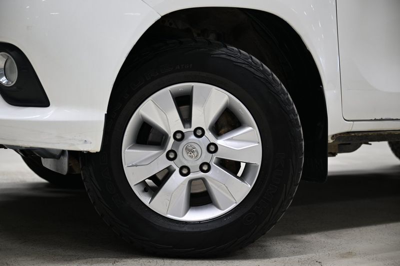 Toyota Hilux bild 2