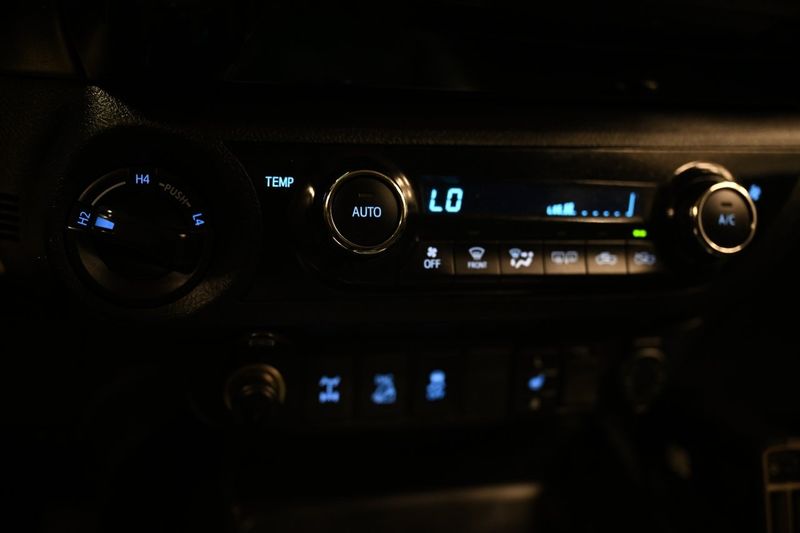 Toyota Hilux bild 27
