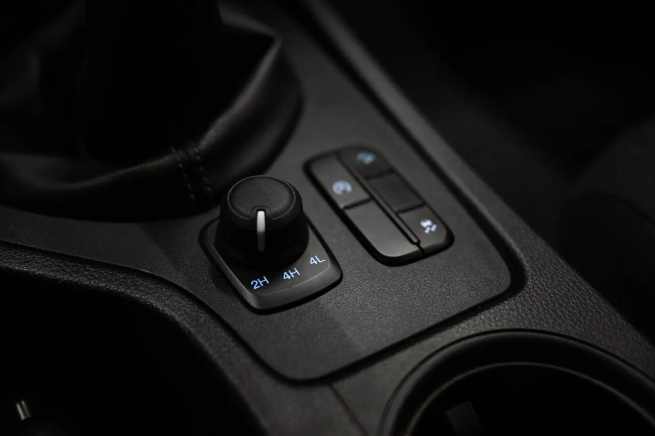 Vehicle image 24