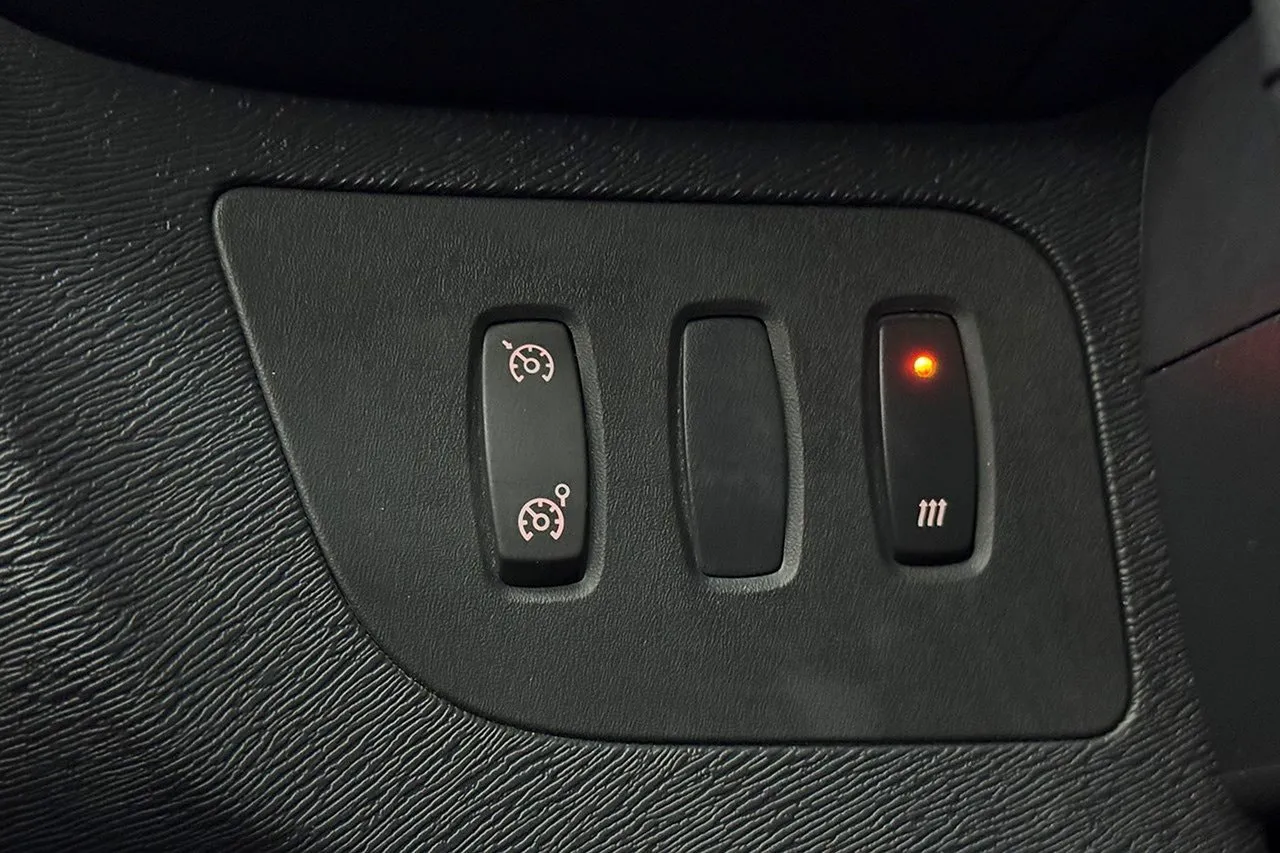 Vehicle image 29