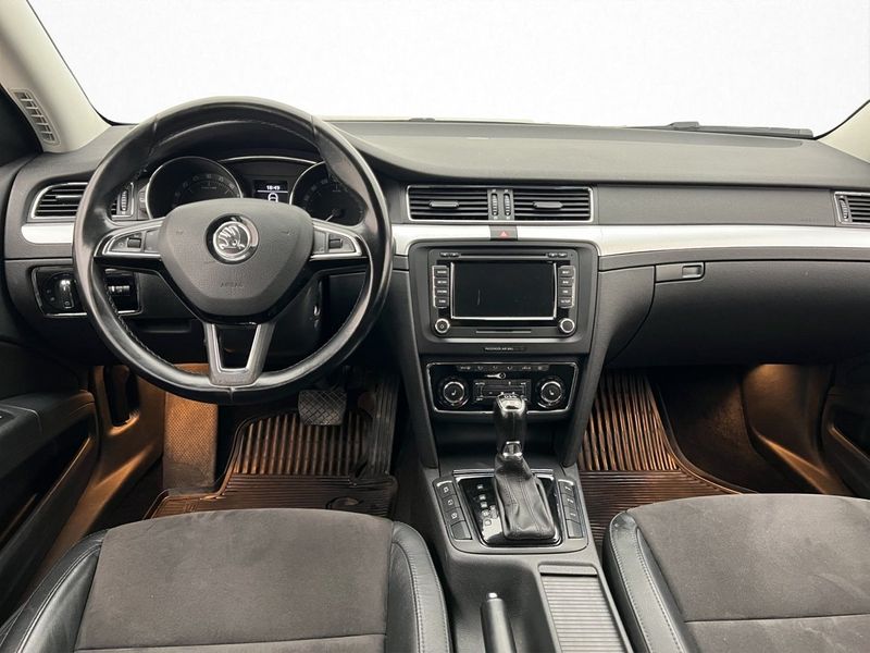 Skoda Superb bild 14