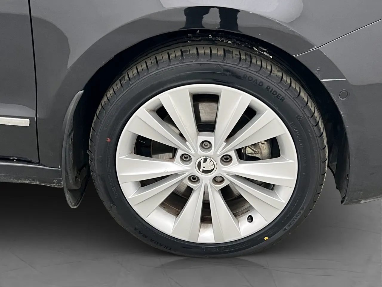 Vehicle image 31