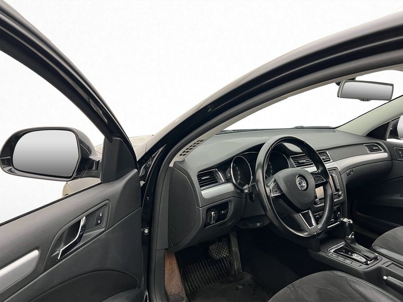 Skoda Superb bild 11
