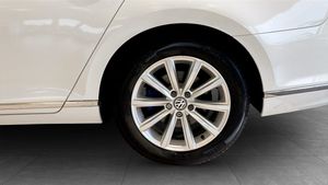 Volkswagen Passat bild 6