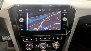 Volkswagen Passat bild 9