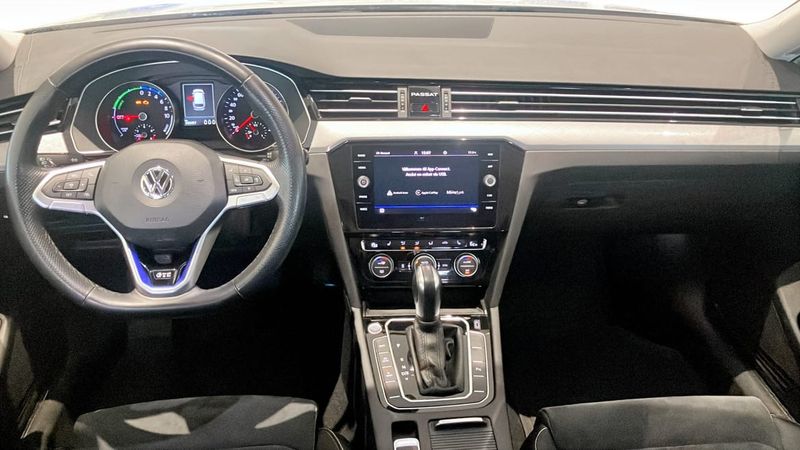 Volkswagen Passat bild 10
