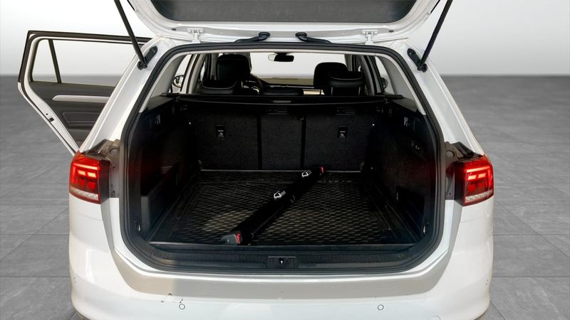 Volkswagen Passat bild 13