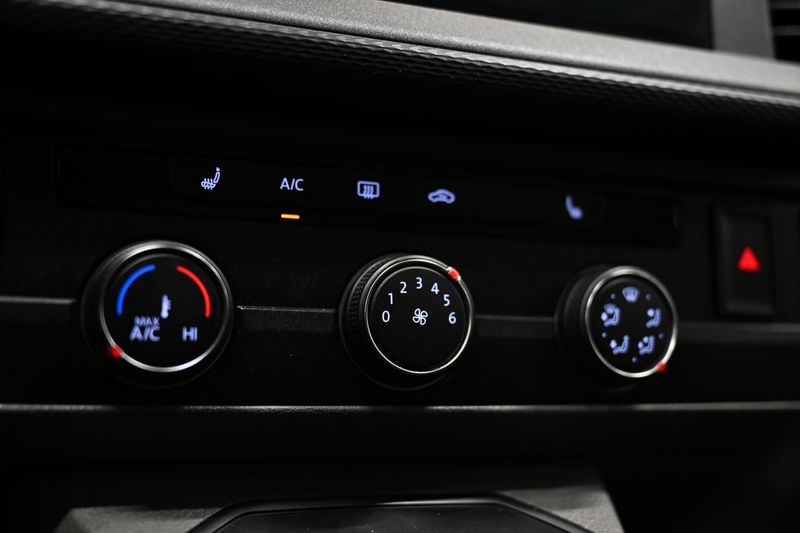 Volkswagen Caravelle bild 29