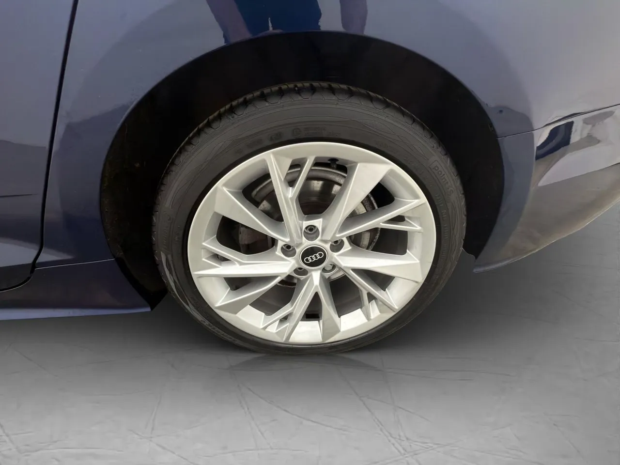 Vehicle image 31