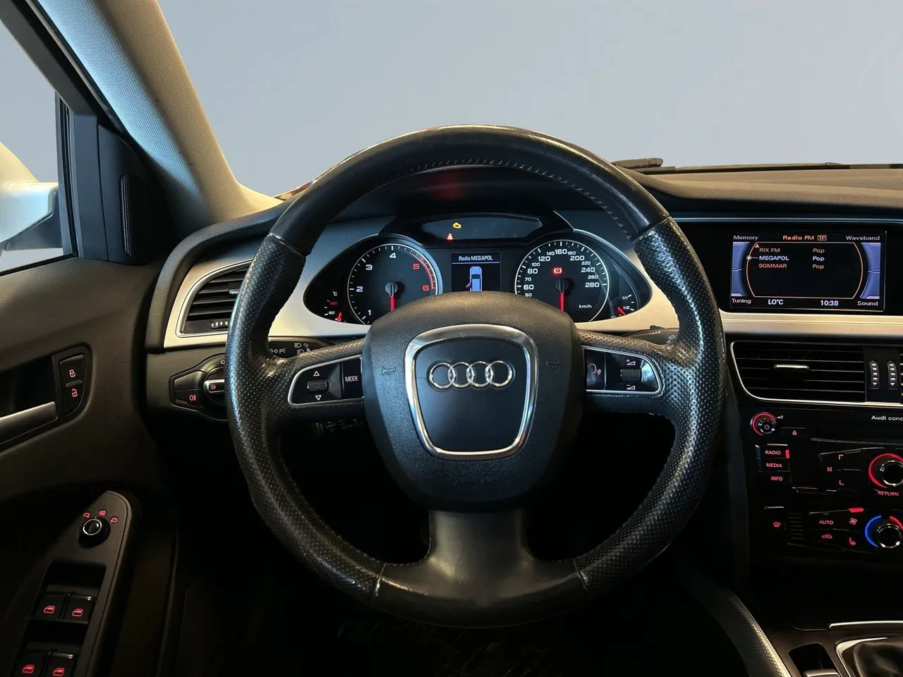 Vehicle image 8