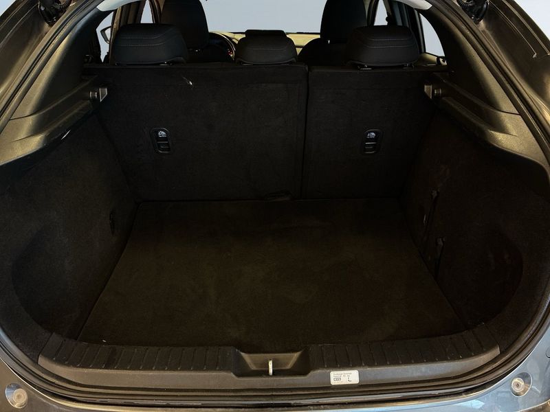 Mazda CX-30 bild 12