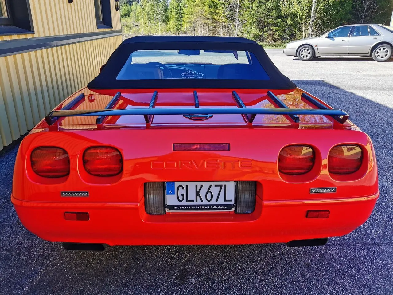 Vehicle image 27