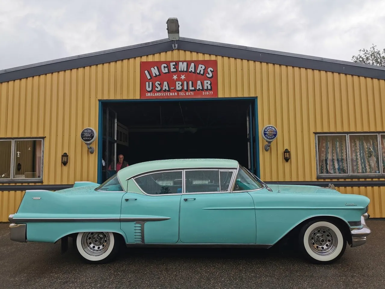 Vehicle image 21