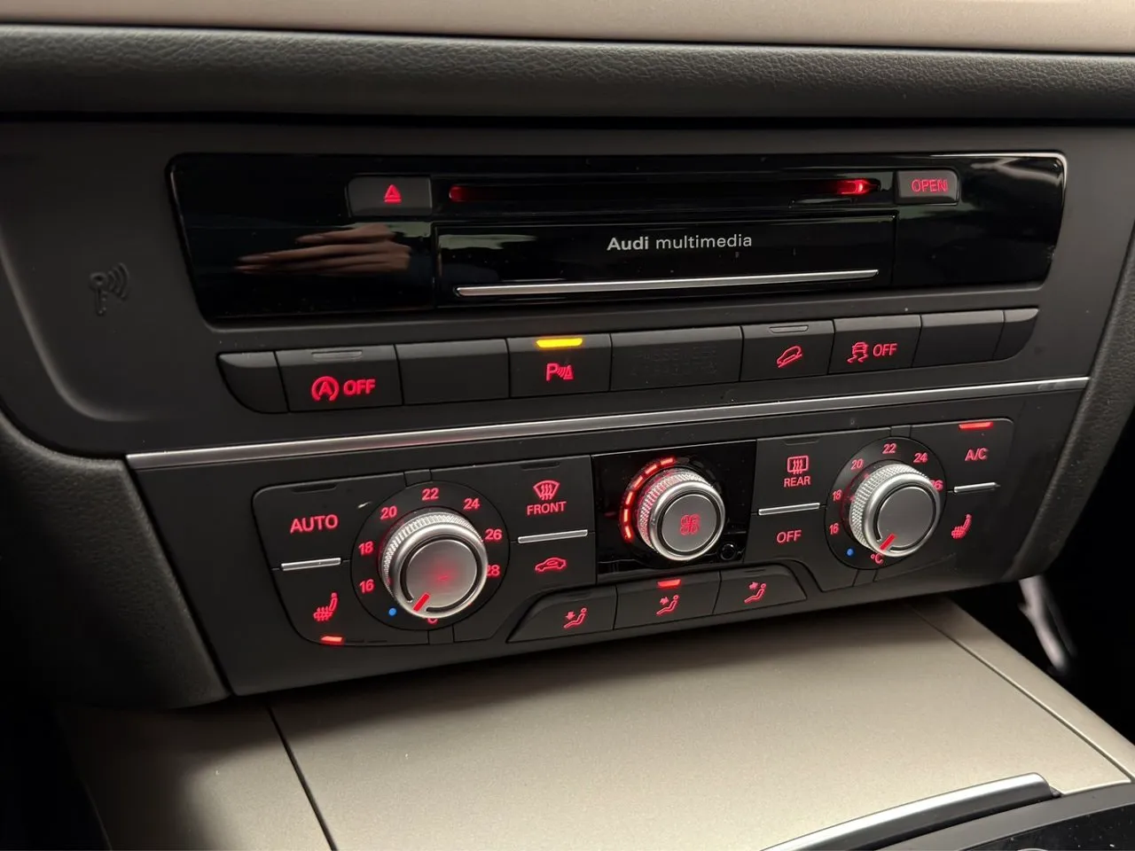 Vehicle image 24
