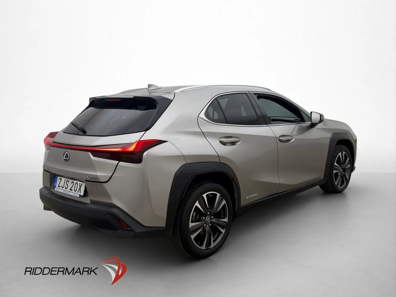 Vehicle image 7