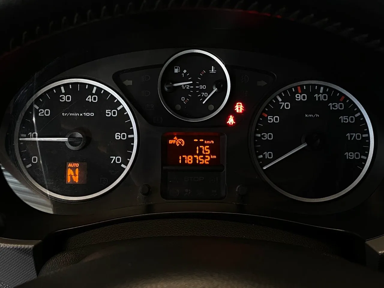 Vehicle image 36